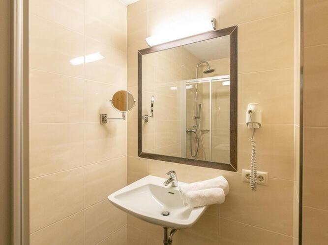 Holiday Flat With Wellness Area At The Fuegenerhof Eksteriør bilde